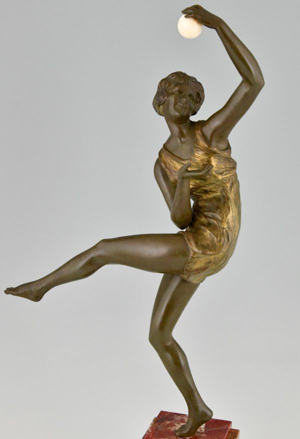 Art Deco bronzen sculptuur danseres met bal