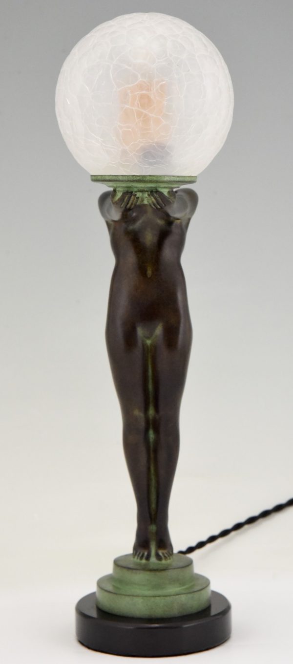 Art Deco style lamp nude with globe Clarté LUEUR LUMINEUSE 38 cm.