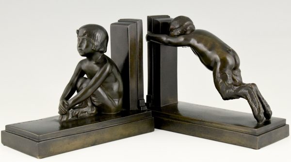 Art Deco serre livres bronze jeunes satyres