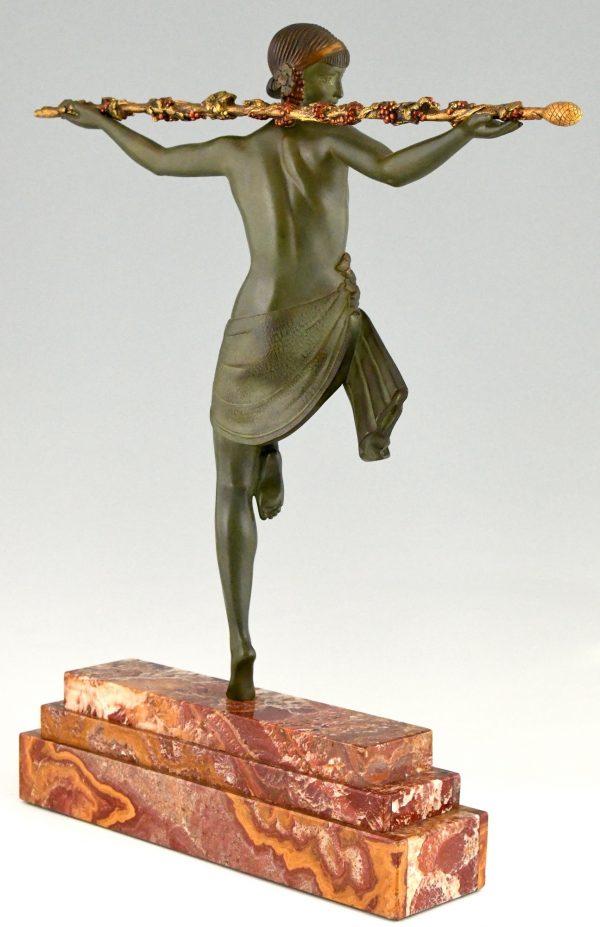 Art Deco bronzen beeld danseres met thyrsus staf