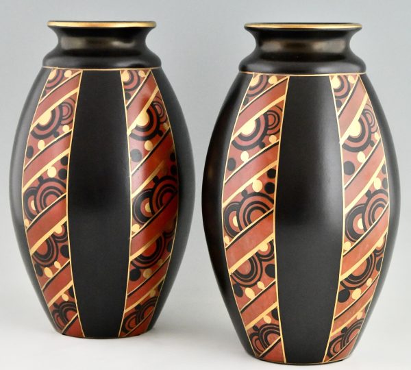 Paire de vases Art Deco motif géométrique