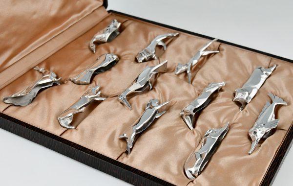 Art Deco set of 12 silvered animal knife rests in case