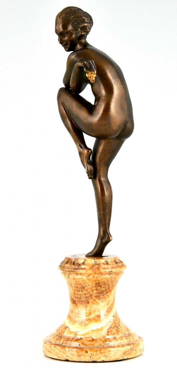 Art Deco bronze sculptuur dansend naakt met druiven Pierre le Faguays