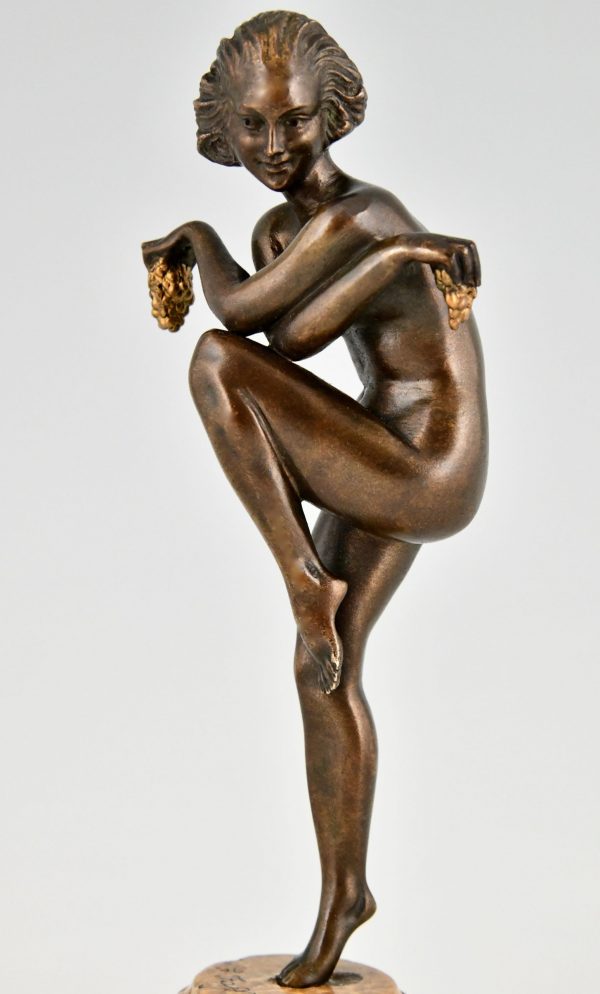 Art Deco bronze sculpture nude with grapes