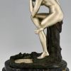 Art Deco lampe en bronze femme nue assise