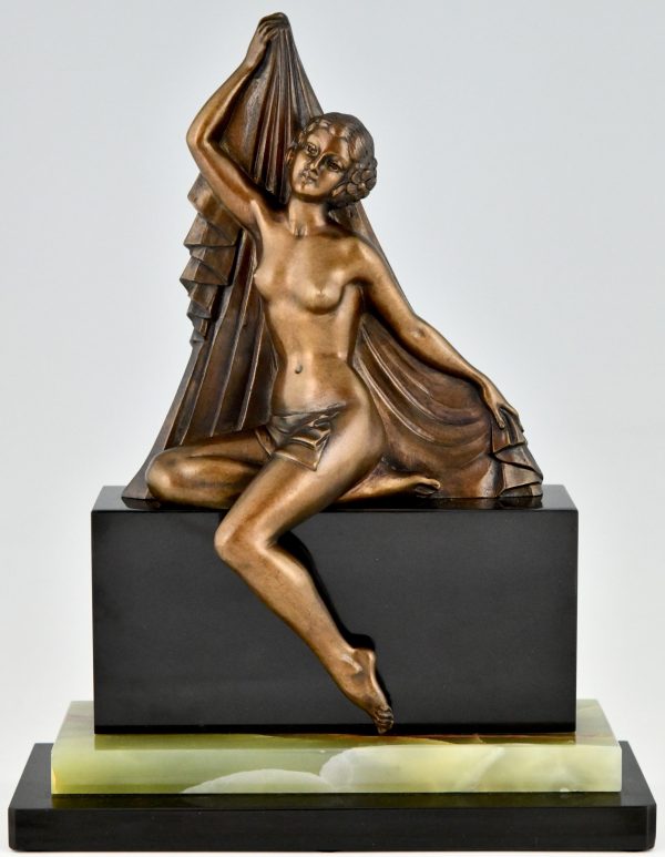 Art Deco Bronze Skulptur Frauenakt met Schleier