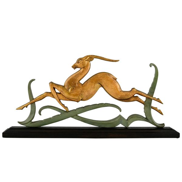 Sculpture Art Deco d’une biche