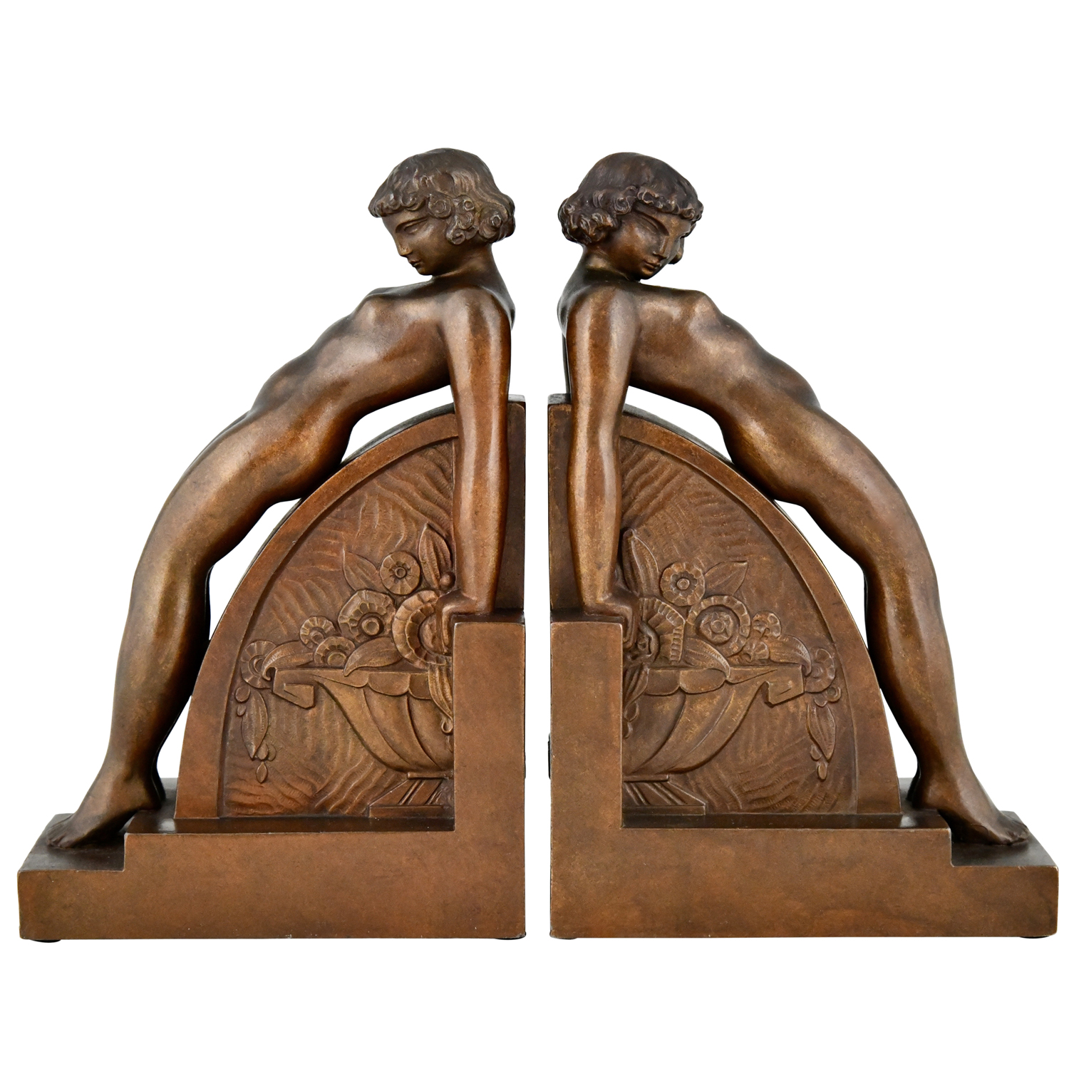 Art Deco bookends with nudes - Deconamic.