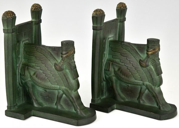 Art Deco boekensteunen brons Lamassu