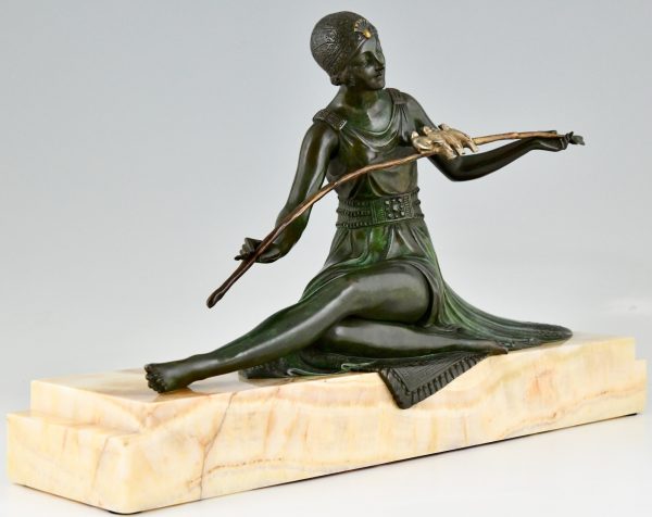 Art Deco bronzen sculptuur zittende vrouw met vogels