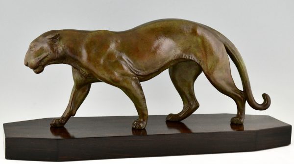 Art Deco sculpture of a panther