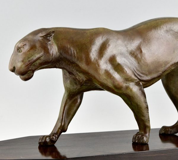 Art Deco sculpture of a panther