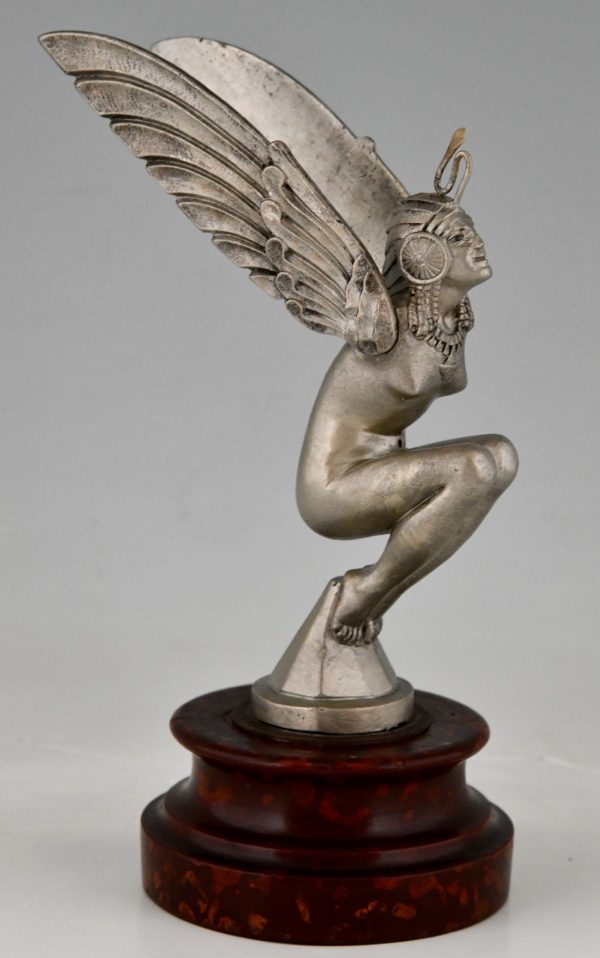 Art Deco auto mascotte in bronze, gevleugelde naakt vrouw