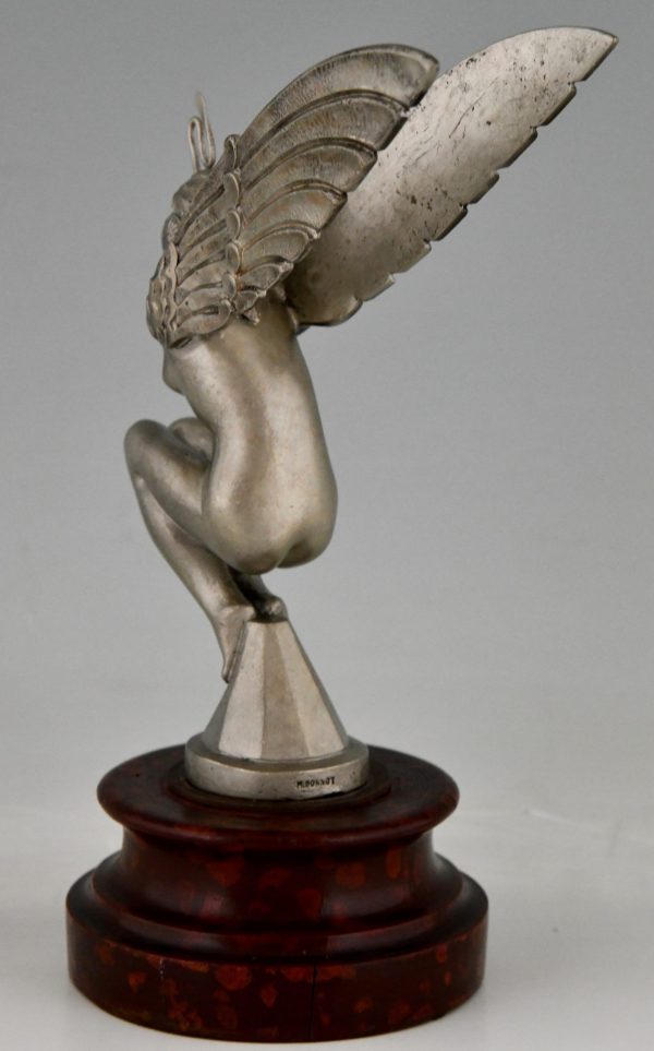 Art Deco auto mascotte in bronze, gevleugelde naakt vrouw