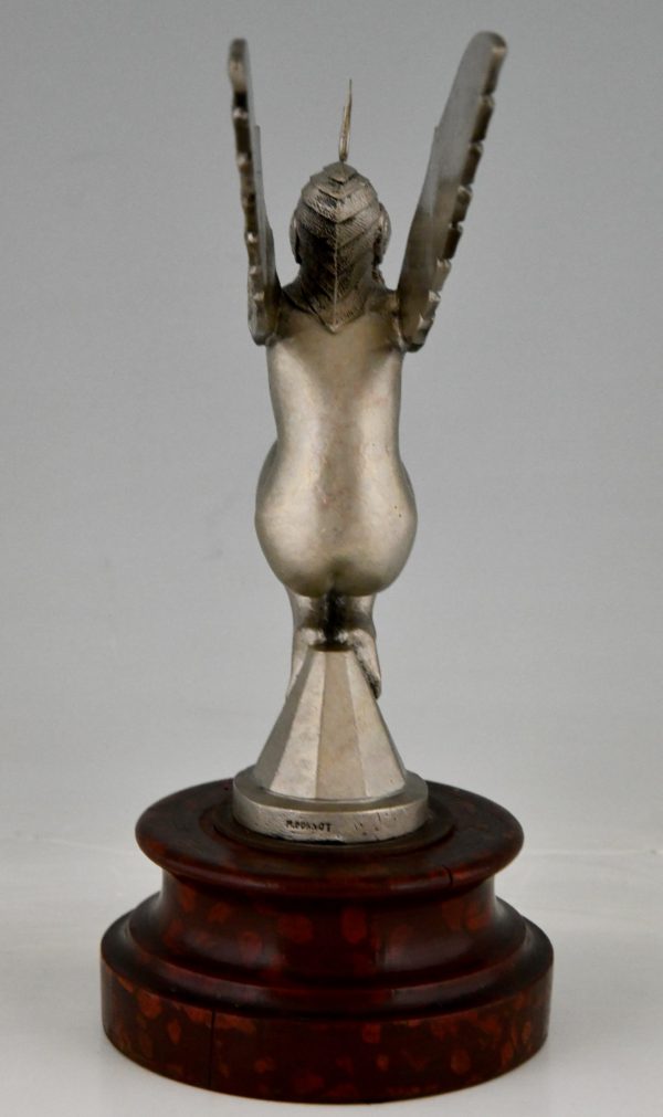 Art Deco auto mascotte in bronze, gevleugelde naakt vrouw