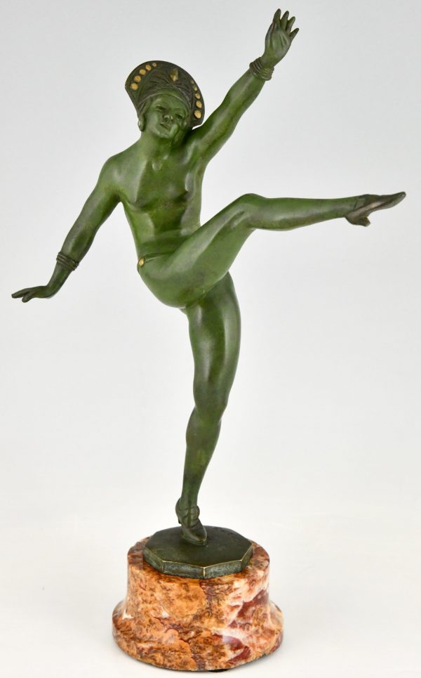 Sculpture en bronze Art Deco d’une danseuse nue