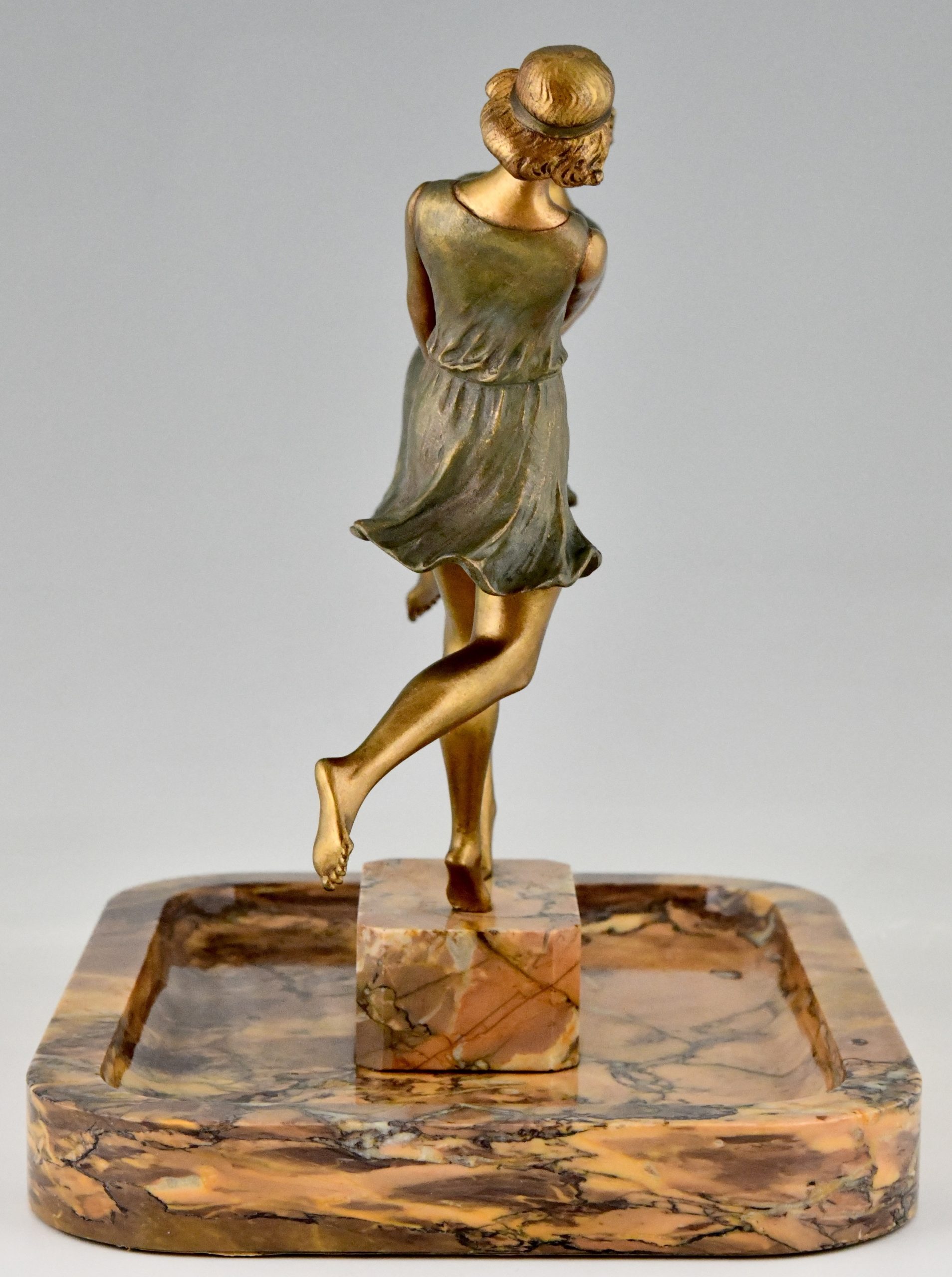 Kilimanjaro doden regenval Art Deco bronzen en marmeren middenstuk met twee danseressen - Deconamic