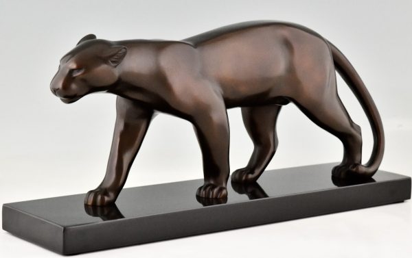 Art Deco bronzen panter sculptuur.