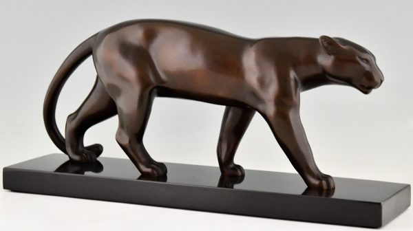 Art Deco bronzen panter sculptuur.