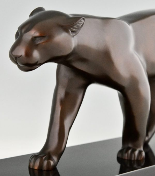 Art Deco bronze sculpture of a panther.