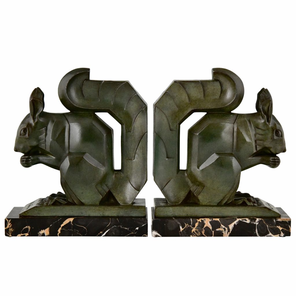 Art-Deco-bronze-squirrel-
