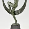 Sculpture Art Déco danseuse nue au foulard, Folie.