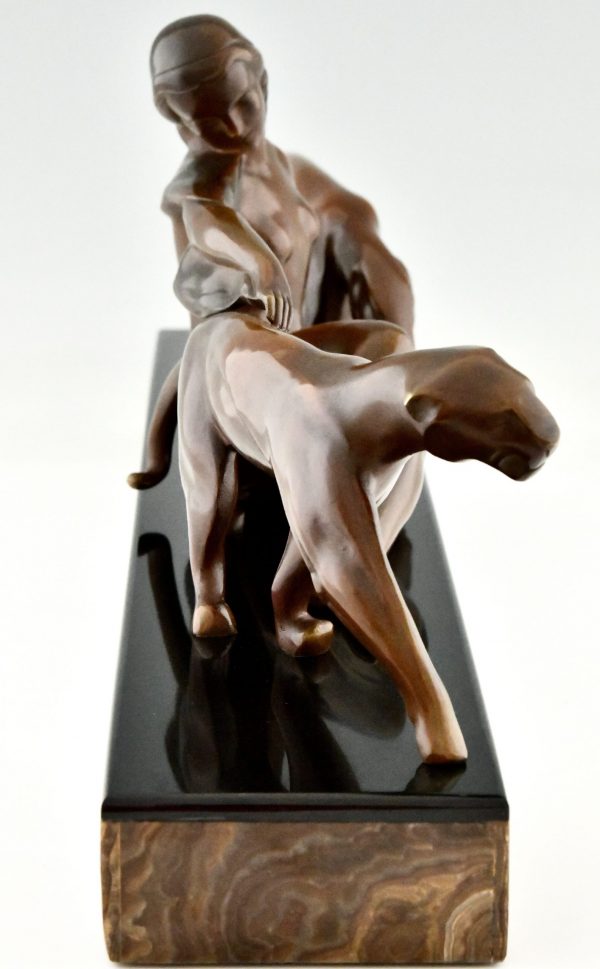 Art Deco bronzen sculptuur Vrouw met Panters
