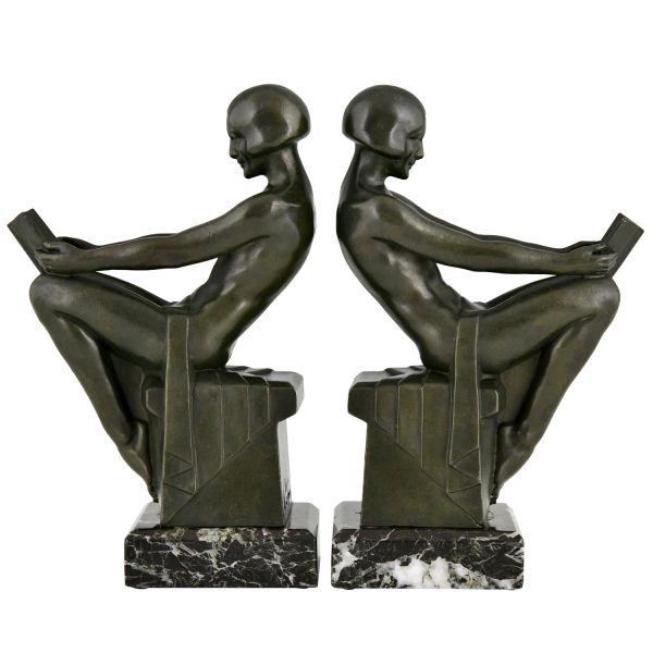 Art Deco bookends with reading nudes Delassement