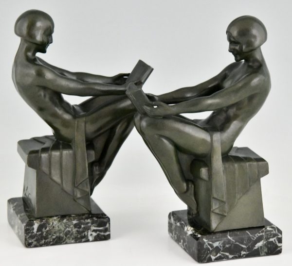 Art Deco bookends with reading nudes Delassement