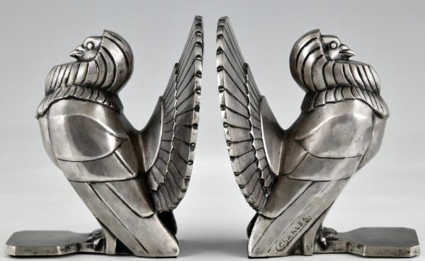 Art Deco Buchstützen mit Tauben versilberter Bronze