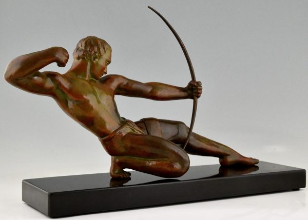 Art Deco sculpture of an archer.