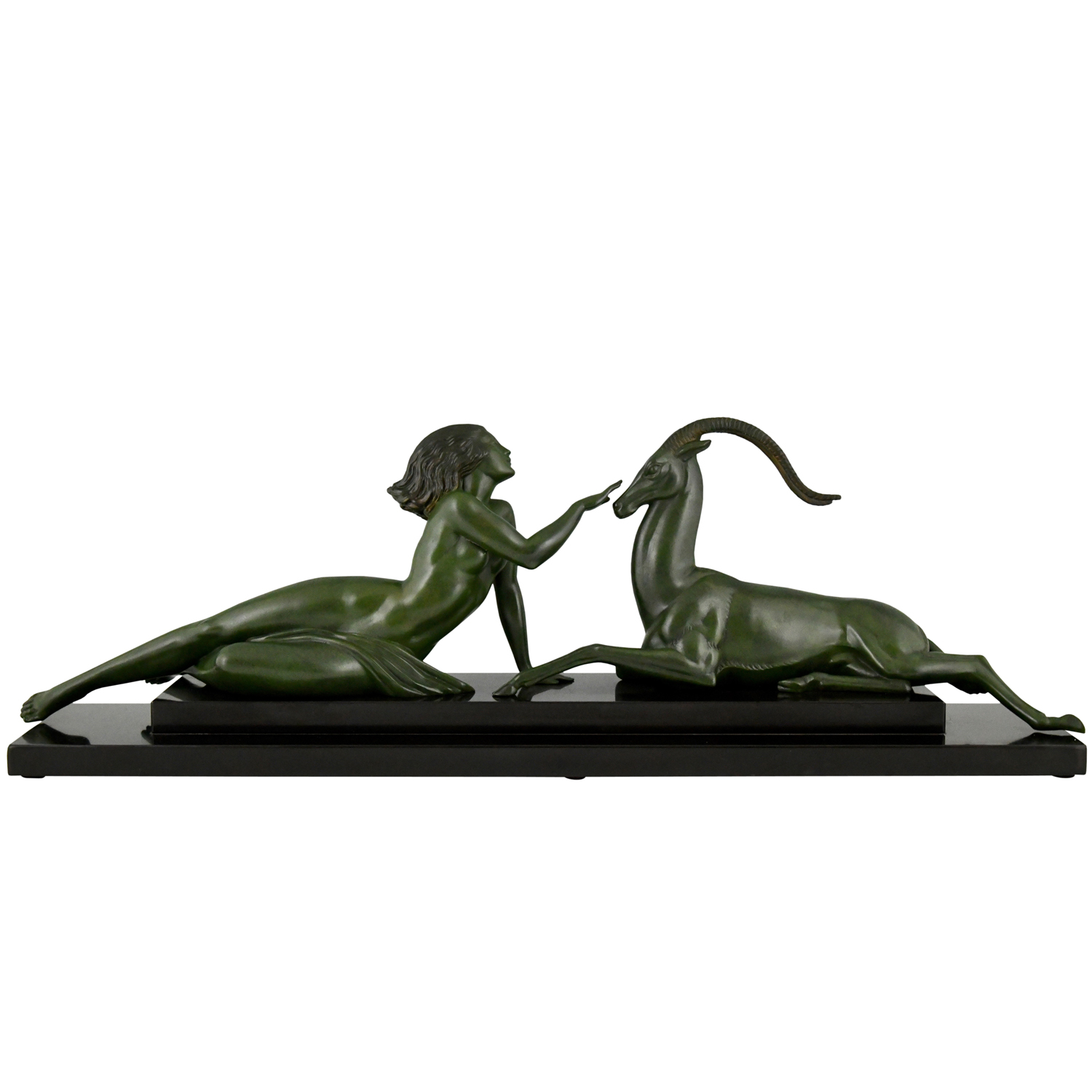 Art Deco sculptuur naakte vrouw met gazelle, Seduction.