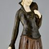 Art Deco Skulptur Frau mit Windhunden