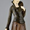 Art Deco sculptuur dame met windhonden