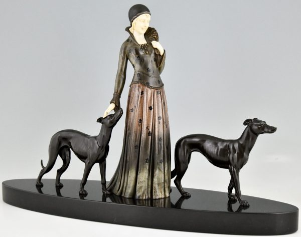 Art Deco sculptuur dame met windhonden