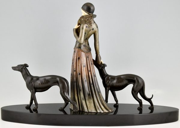 Art Deco Skulptur Frau mit Windhunden