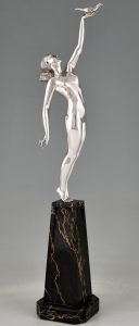Art Deco bronze sculpture of a nude with dove, message of love - Deconamic