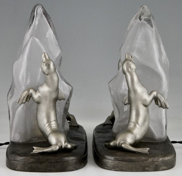 Pair of Art Deco lamps with seals