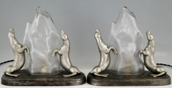 Paar Art Deco lampen met zeeleeuwen
