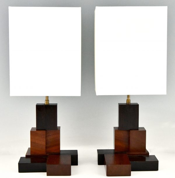 Art Deco houten constructivistische tafellampen.