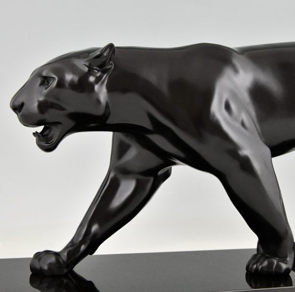 Art Deco sculpture of a panther Baghera