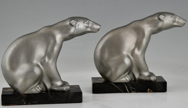 Art Deco polar bear bookends