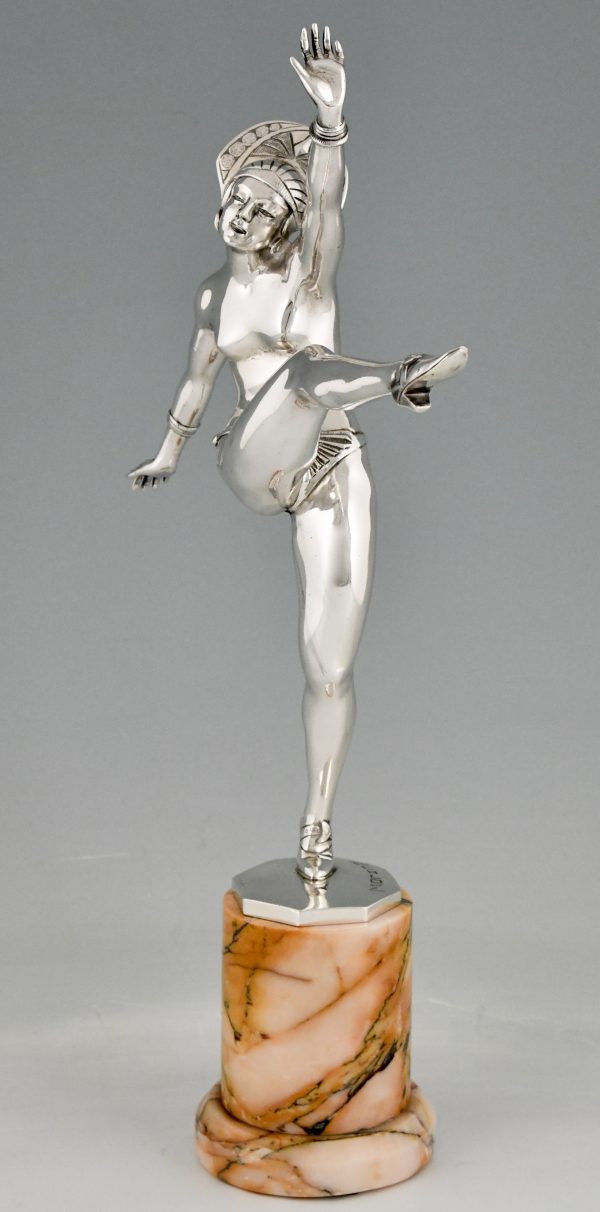 Art Deco verzilverd bronzen sculptuur van een dansend naakt