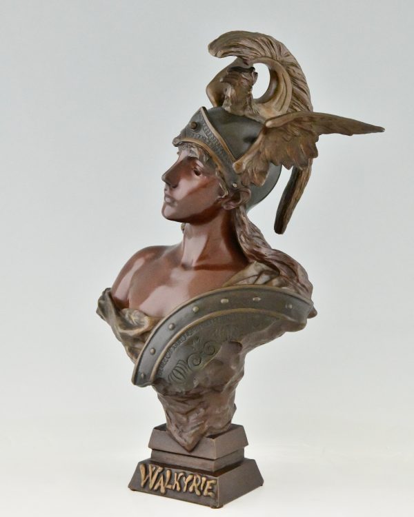 Art Nouveau bronzen buste van een vrouw Walkyrie