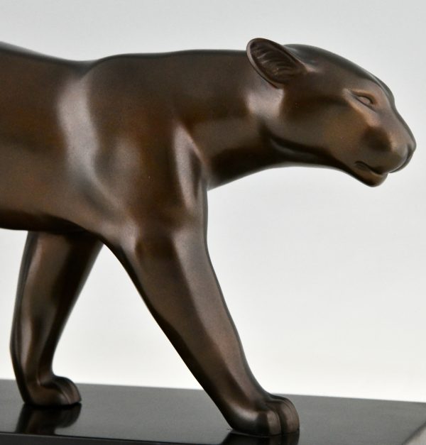 Art Deco bronze sculpture of a panther.