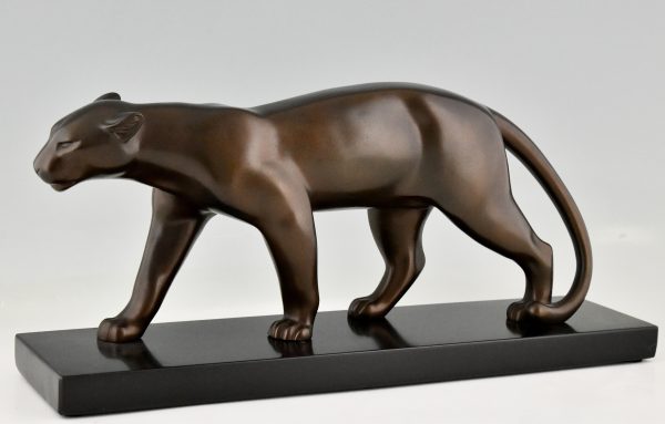 Art Deco bronzen panter sculptuur.