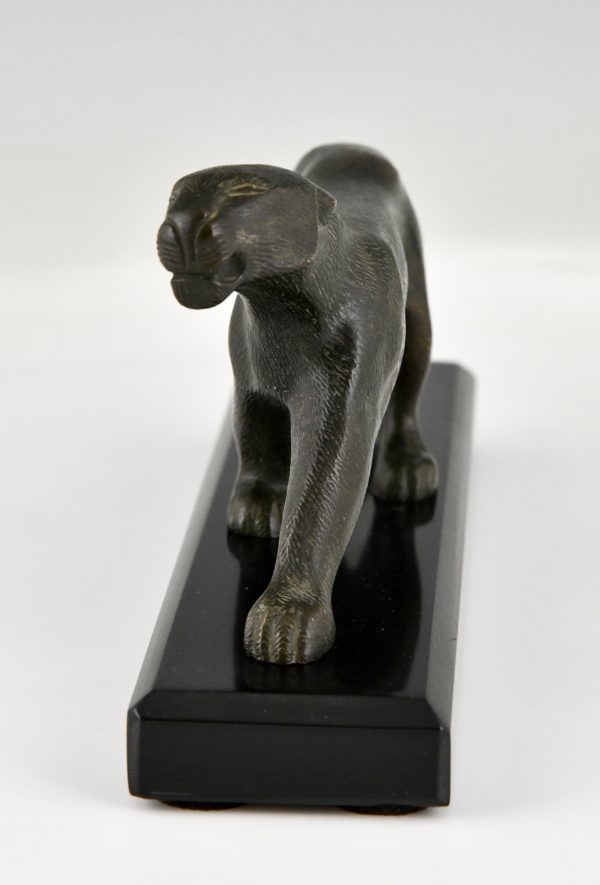 Art Deco Bronzeskulptur eines Panthers