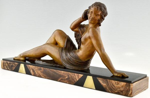 Art Deco sculpture seated nude with shell, The Echo.