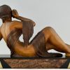 Art Deco sculptuur zittend naakt met schelp Echo