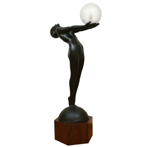 Clarté LEBENSGRÖSSE Art Deco Lampe Bronze Frauenakt mit Kugel.